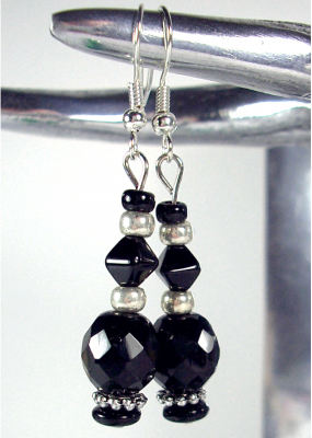 Ohrhänger black silber gothic Miyuki-beads