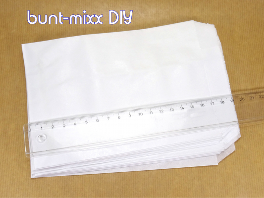 25 Tüten weiß, Papiertüten leicht transparent