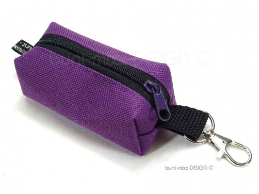 Schlüsselanhänger Minitasche violett, Kastenform, boxybag, handmade BuntMixxDESIGN