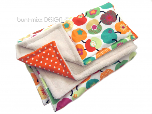 Kuscheldecke. Decke Baby Kind, Apfel Muster, Patchwork style, bunt orange,70x87cm, Baumwoll Stoff, made by BuntMixxDESIGN