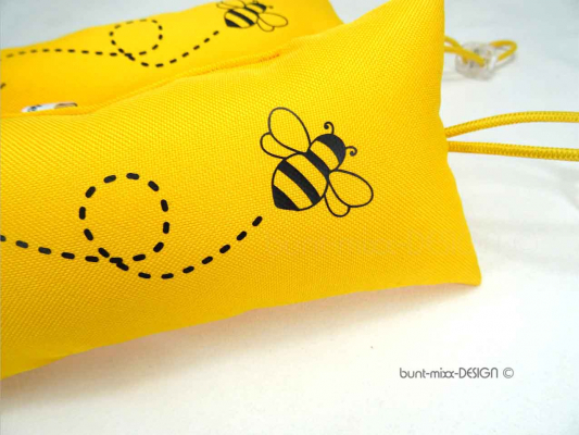 Türstopper gelb sonnengelb Biene Bienenflug, Outdoorstoff, Einweihungsparty Haus Wohnung, bee happy, handmade by BuntMixxDESIGN