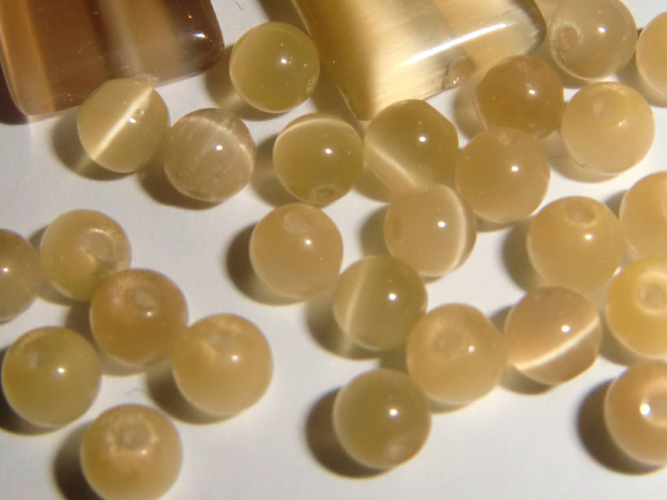 80 Stück CATEYE 4 mm FARBE zur Auswahl